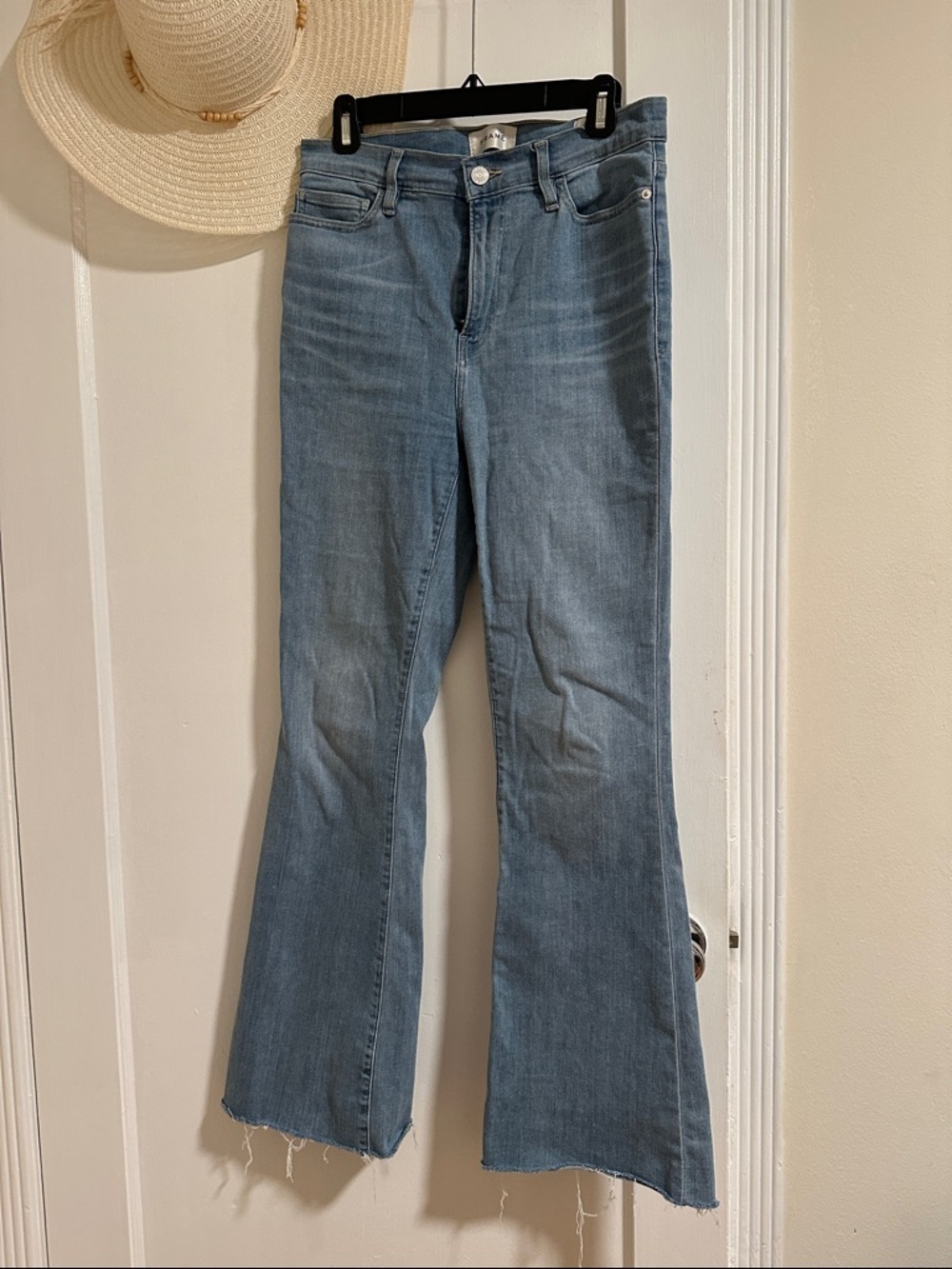 Frame Light Blue Flared Stretchy Women’s Jeans
